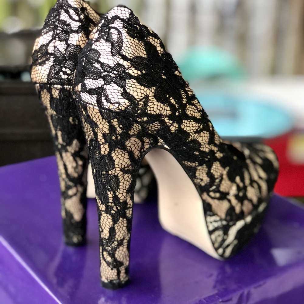 Madden Girl Lace Heel